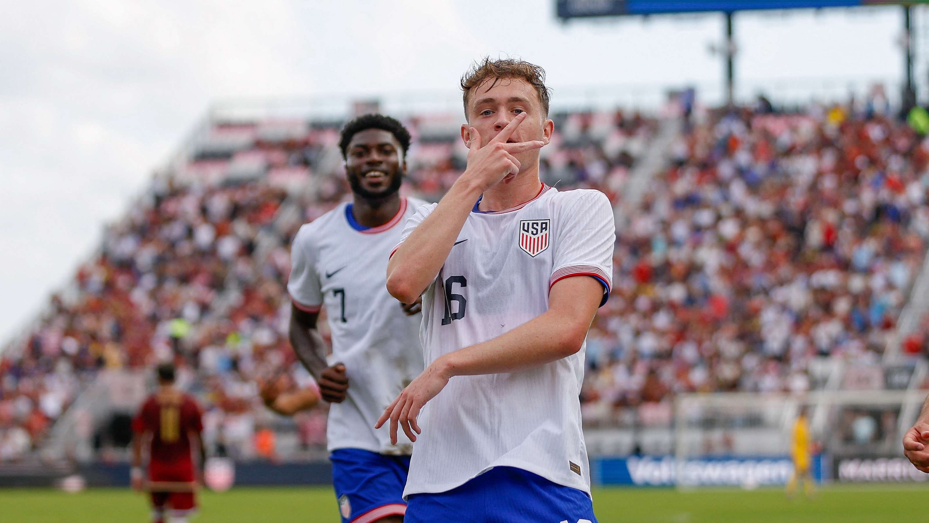 因此在這場 因此在這場